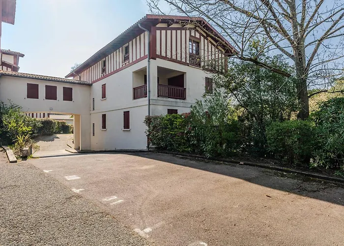 En Pleine Verdure - 4 Pers. - Fr-1-433-157 *